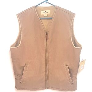 Men's NWT Woolrich cotton canvas winter vest.  Heavy duty, lined.